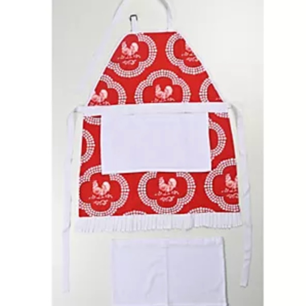Red Rooster Pattern Apron NWT